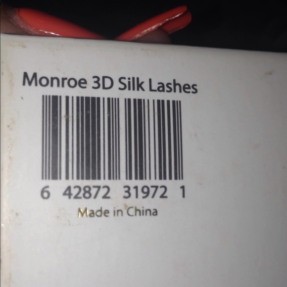 3D silk lashes - Picture 3 of 3